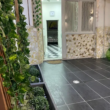 Amonia House * נאפולי