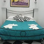 Amonia House * Neapol