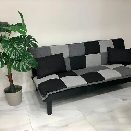 Amonia House 아파트