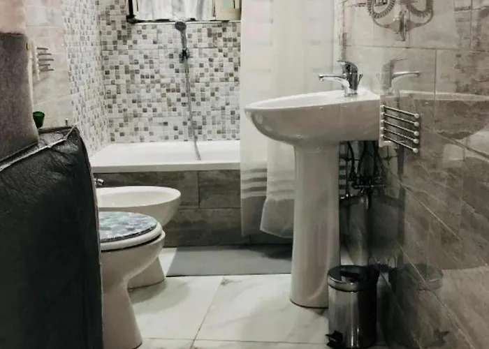 Amonia House * نابولي