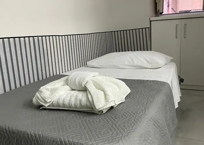 Amonia House نابولي